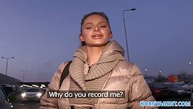 俄罗斯女同性恋者如何做到这一点？ 色情的成熟女性