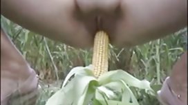 手淫一个内裤的男人 看色情片在质量好的