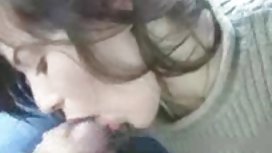 大学在厕所里赤身裸体 色情在厨房里